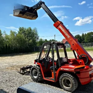 Chariot télescopique Manitou BT420 Fourches/ Godet/ Fouches à fumier